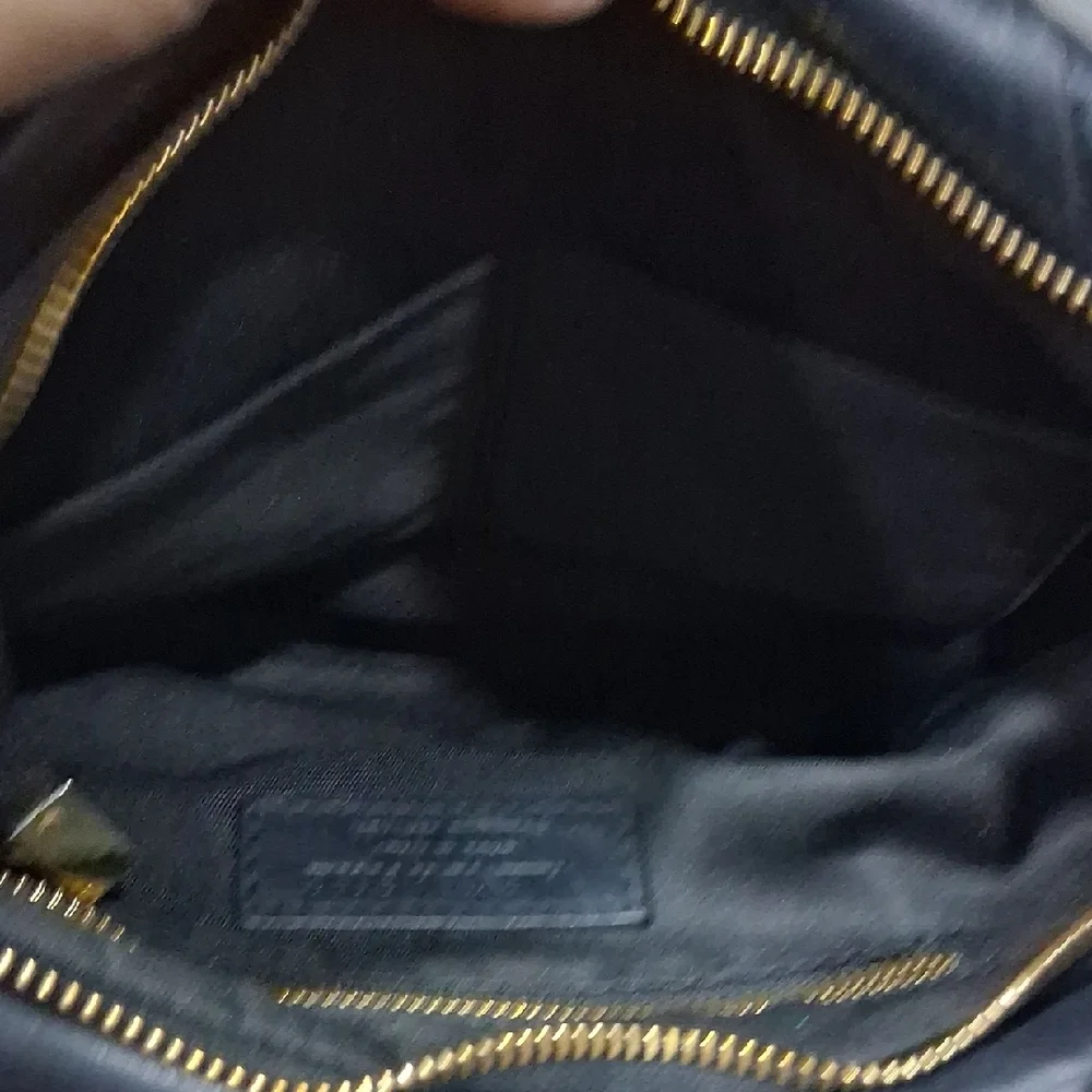 Valentina Fiore Chic Black Quilted Shoulder Bag - Picture 6 of 7